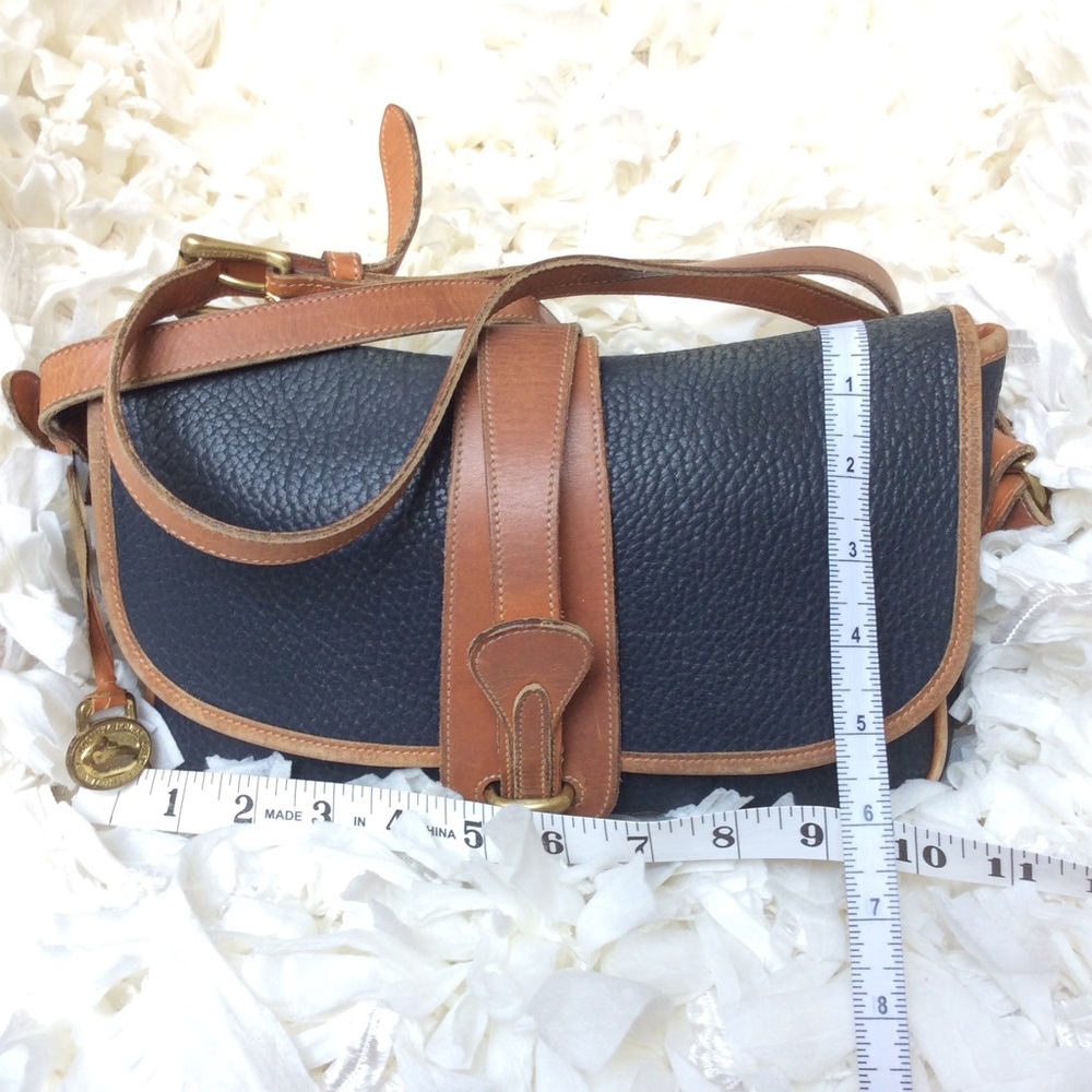 = AUTHENTIC dooney & bourke vintage purse black = - Picture 2 of 2